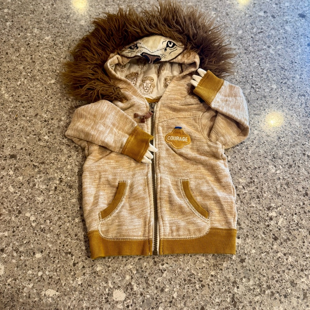 Genuine Kids l OshKosh l Lion Hoodie with Faux Fur Trim l Size: 18M